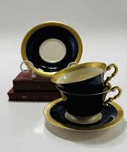 2 ~ Juegos de tazas y platillos Syracuse China marfil antiguo reina Ana azul cobalto - Imagen 1 de 6