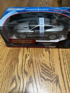 1/18 SCALE JAMES BOND DIE ANOTHER DAY ASTON MARTIN V12 VANQUISH - Picture 1 of 3