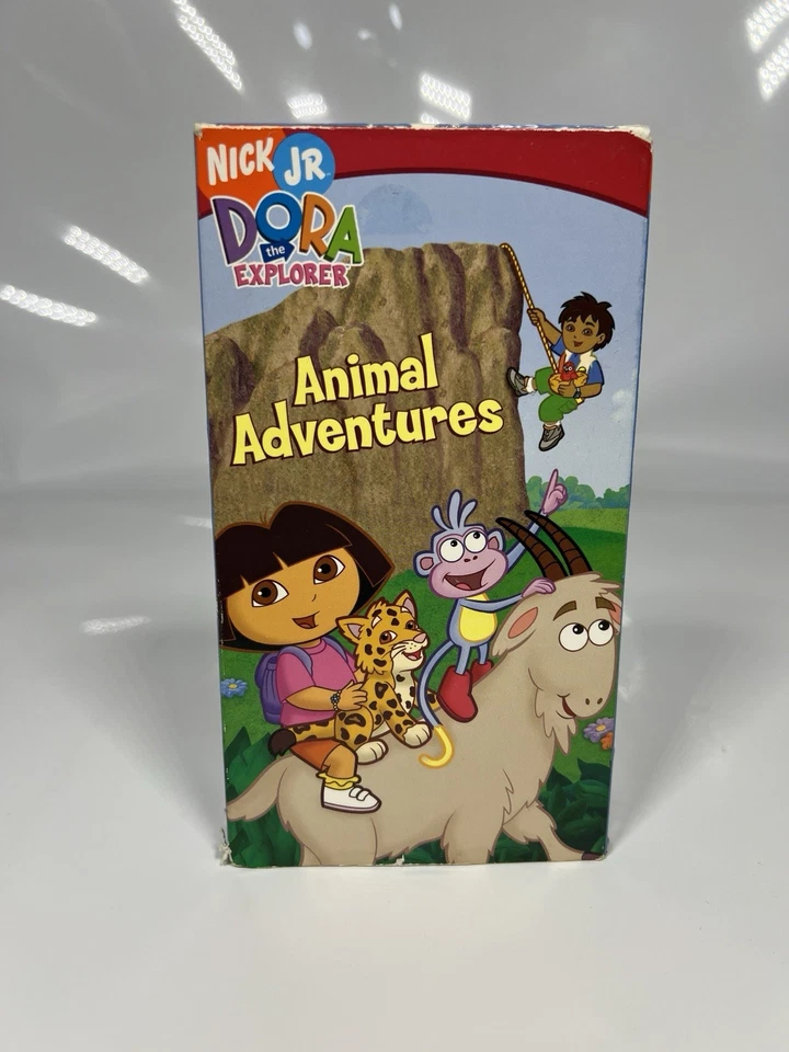 Dora the Explorer - Animal Adventures (VHS, 2006) - Tested Great Condition - Image 1 of 4
