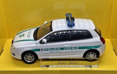 POLIZIA LOCALE Comune di  MILANO - FIAT STILO - 1/43 Die-cast Cararama - Immagine 1 di 4