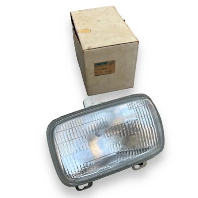 MAZDA 808 Headlight Bracket Genuine Part NOS JAPAN Foto 1 de 4