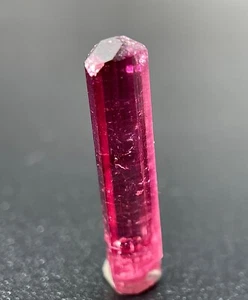 Turmalin Kristall Rubellit , Tourmaline Minas Gerais Brasilien - Bild 1 von 3