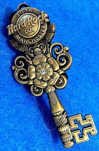 MANCHESTER ANTIQUE VICTORIAN BRONZE SKELETON KEY SERIES 2016 Hard Rock Cafe PIN - Picture 1 of 1
