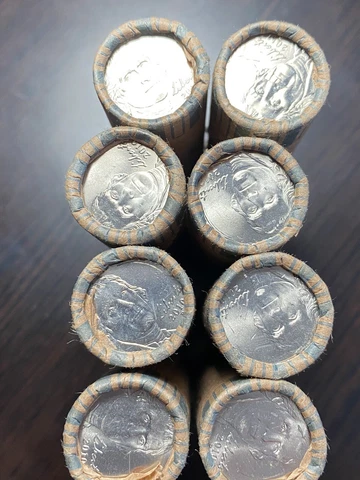 ORIGINAL BANK ROLL OF BU 2010-P JEFFERSON NICKELS!!! Cover