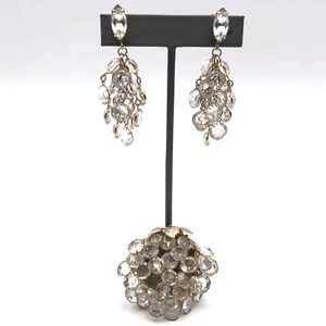 Vintage Cha Cha Bezel Set Crystal Brooch and Clip Earrings Set Gold Tone - Picture 1 of 12