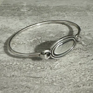 Retired James Avery Sterling Silver Oval Hook On Bangle Bracelet - Picture 1 of 7