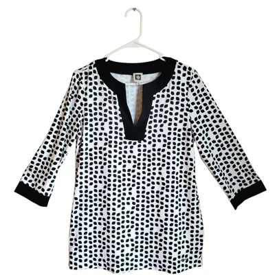 Túnica para mujer Anne Klein manga 3/4 cuello dividido geométrica talla pequeña  Foto 1 de 4