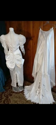 Vestido de novia Alfred Angelo talla 10 funda satinada tren desmontable #47 Foto 1 de 4