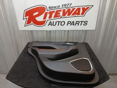 2015-20 CHEVROLET SUBURBAN/TAHOE L Rear Door Trim Panel Assy BLACK Foto 1 de 4