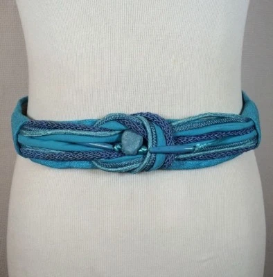 De colección Años 80 90 Grande Azul Trenzado Para Mujer Feo Retro Cuerda Cordón Cinch Cinturón Rebecca's Foto 1 de 4