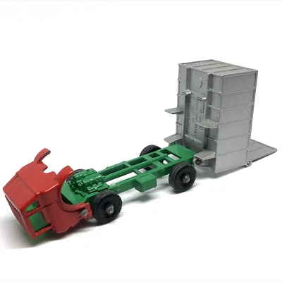 Lesney Matchbox GMC Tipper Truck No.26 1968 Red Made in United Kingdom - Image 1 of 4