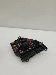 Bmw F10 F11 F12 F01 F02 5 6 7 Series Rear Trunk Fuse Junction Relay Box 9252812 - Picture 1 of 9