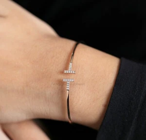 Round White Color Diamond Bracelet Round Anniversary Gift Bracelet KD1148 - Picture 1 of 9
