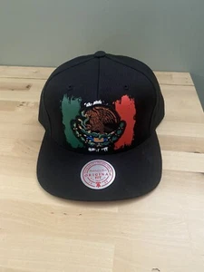 Mitchell & Ness Mexiko Snapback Mütze verstellbar Kappe - schwarz/mexikanische Flagge - Bild 1 von 6
