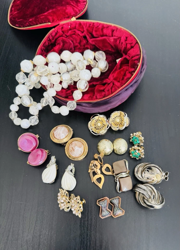 I. MAGNIN Jewelry Bag 11 Sets of Clip-on Earrings White Beaded Necklace VINTAGE - Image 1 of 4
