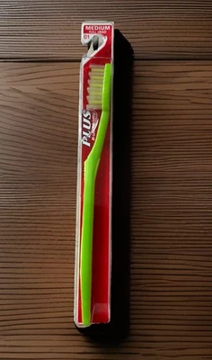 Vintage Colgate Plus Toothbrush Diamond Shaped Head Soft Bristles NEW Green USA - Image 1 of 4