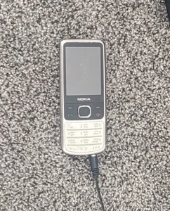 Nokia 6700 classic - 170 Mo - Argent (Désimlocké) - Photo 1 sur 6