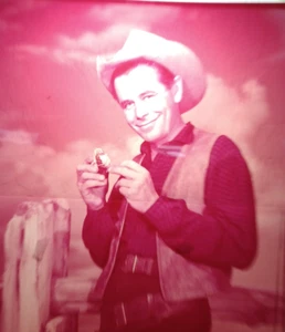 Color Transparency Glenn Ford Cowboy Outfit by Fence Eating 8" x 10" RRP 279 - Picture 1 of 2