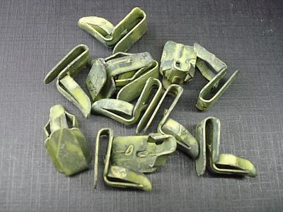 12 Nova Camaro GTO Impala GS NOS 9/16" largo vástago puerta panel vela clips  Foto 1 de 4