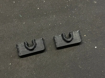 Audi 80 B4 Clips Windabweiser Schiebedach Aussteller Halter 895877681 895877682 - Image 1 of 4