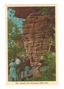 Wisconsin Dells Hornets Nest Postcard Color WI Tourist View Rock Formation - Picture 1 of 2