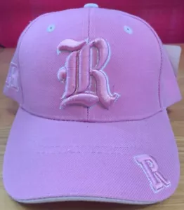 Cappellino da baseball rosa con lettera ricamo stilizzato iniziale ""R"" USA regolabile a scelta - Foto 1 di 9