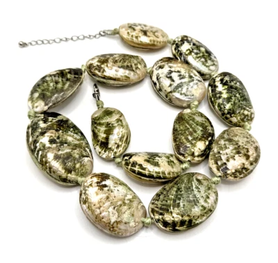 Collar Paua Abulón Concha Cuentas Verde Musgo con Acentos Rosa Anudado a Mano 20" Foto 1 de 4