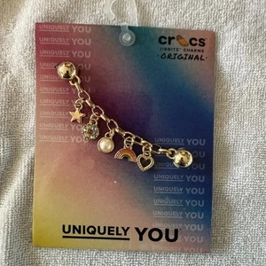 Crocs Jibbitz Shoe Charms Friendship Bracelet Chain Metal Gold Heart Rainbow - Picture 1 of 4