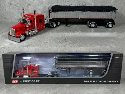 Volteo final de carbón Kenworth W900L y MAC 1/64 DCP de First Gear Foto 1 de 4