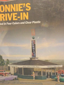 Walthers Cornerstone HO #3474 Donnie's Drive-In (NEW) 5-13/16 x 6-11/16 x 5-1/8" - Picture 1 of 1