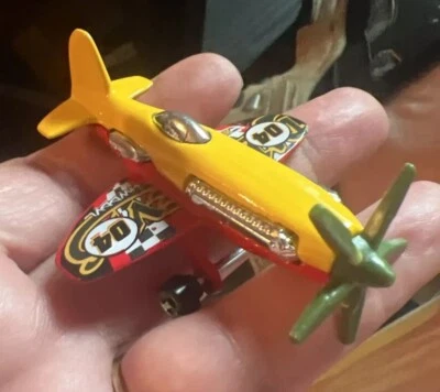 2003 Hot Wheels C2719 Surveillance Propeller Plane Diecast 04 Airplane LOOSE - Image 1 of 4