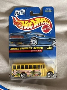 Hot Wheels Mixed Signals Series School Bus 4/4 1998 Neu in OVP - Bild 1 von 1