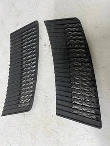 BMW E28 520I BONNET GRILLS VENTS - Picture 1 of 2