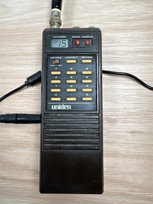 UNIDEN BEARCAT 50XL HANDHELD PROGRAMMABLE SCANNER UHF/VHF RECEIVER DISCONTINUED  - Bild 1 von 4