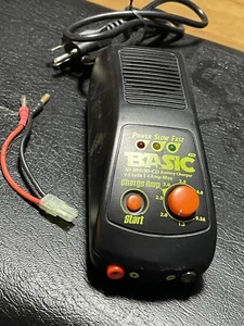BOL Basic Performance NI-MH/NI-CD Battery Charger 4.8V-13.5VDC - Picture 1 of 7