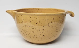 Pfaltzgraff Nuance of Gold Sedona Handled Batter Bowl 2 1/2 Qt w/ Spout Speckled - Picture 1 of 7