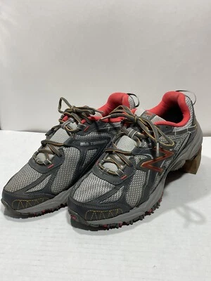 Tênis New Balance WT411G02 Feminino 411v2 Todo Terreno Trail Running Cinza/Vermelho 9 D - Imagem 1 de 4