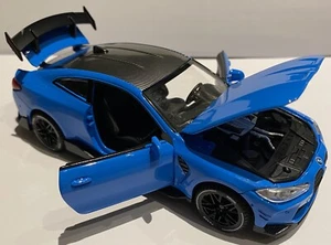 1:32 BMW M4 Coupe Diecast Modell Spielzeugauto, mit Sound und Licht nagelneu - Bild 1 von 6
