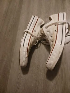 Converse ChuckTaylor AllStar Womens Size 6 Men's 4 White Classic Shoes Sneaker - Picture 1 of 10