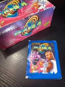Space Jam Sticker Pack x 1 New Sealed Pack for 1997 Sticker Album Michael Jordan - Picture 1 of 3