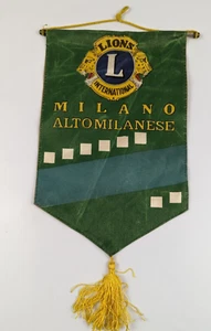 Antigua Bandera Vintage LEONS International Club MILÁN ALTO MILANÉS - Imagen 1 de 3