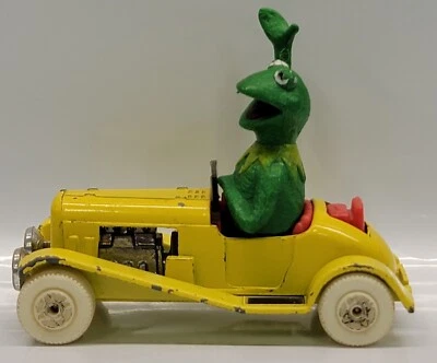 Corgi  Kermit The Frog  Muppets Diecast Toy Car Henson Associates G Britain 1979 - Image 1 of 4