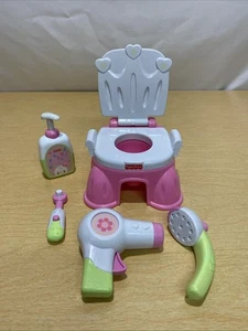 Fisher Price Little Mommy Set Bagno Vasino Spazzolino Lozione Asciugacapelli + Altro - Foto 1 di 6