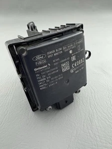 2017-2020 LINCOLN CONTINENTAL LH BLIND SPOT RADAR MONITOR SENSOR MODULE  OEM - Picture 1 of 9