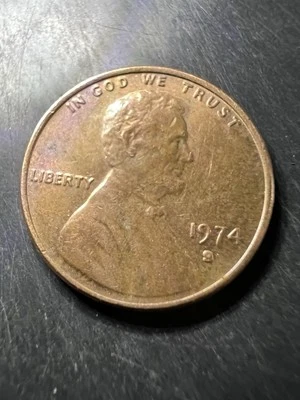 Rare !!! 1974  Penny S Mint Mark /Small date  mint mark error S over D - Image 1 of 3