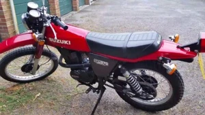 Funda de asiento de motocicleta SUZUKI SP370 / SP400 completa con correa - Imagen 1 de 1