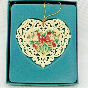 Lenox Ornament durchbohrt viktorianische Spitze Herz Valentinstag Tauben Bänder und Box - Bild 1 von 3