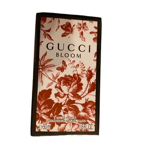 Gucci Bloom Eau De Parfum 50 ml (woman) + GRATIS 7,4ml ROLLON *GESCHENK - Bild 1 von 1