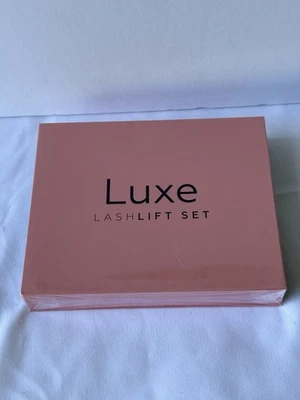Luxe Cosmetics LashLift набор полный комплект для ресниц лифтинг новый срок годности 10/31/2027 - Изображение 1 из 3