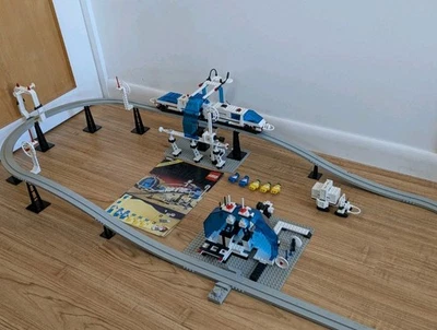 Lego 6990 Space FUTURON MONORAIL TRANSPORT SYSTEM 100% Complete w/Instructions - Image 1 of 4